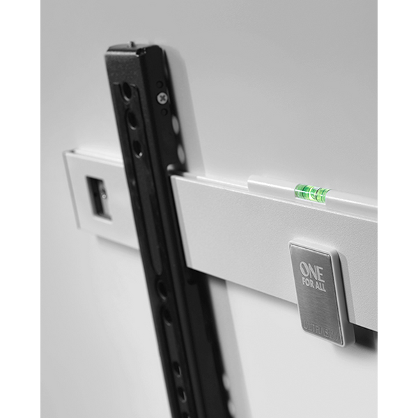 Płaski uchwyt ścienny do TV z systemem Easy Lock & Release (32-90") · WM6611